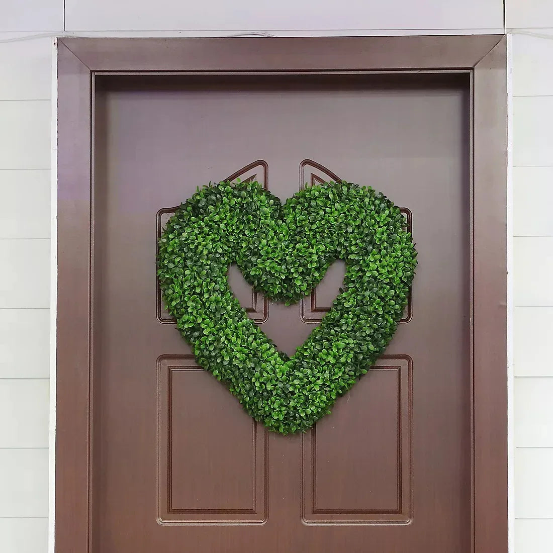 20" Faux BoxWood Heart Wreath