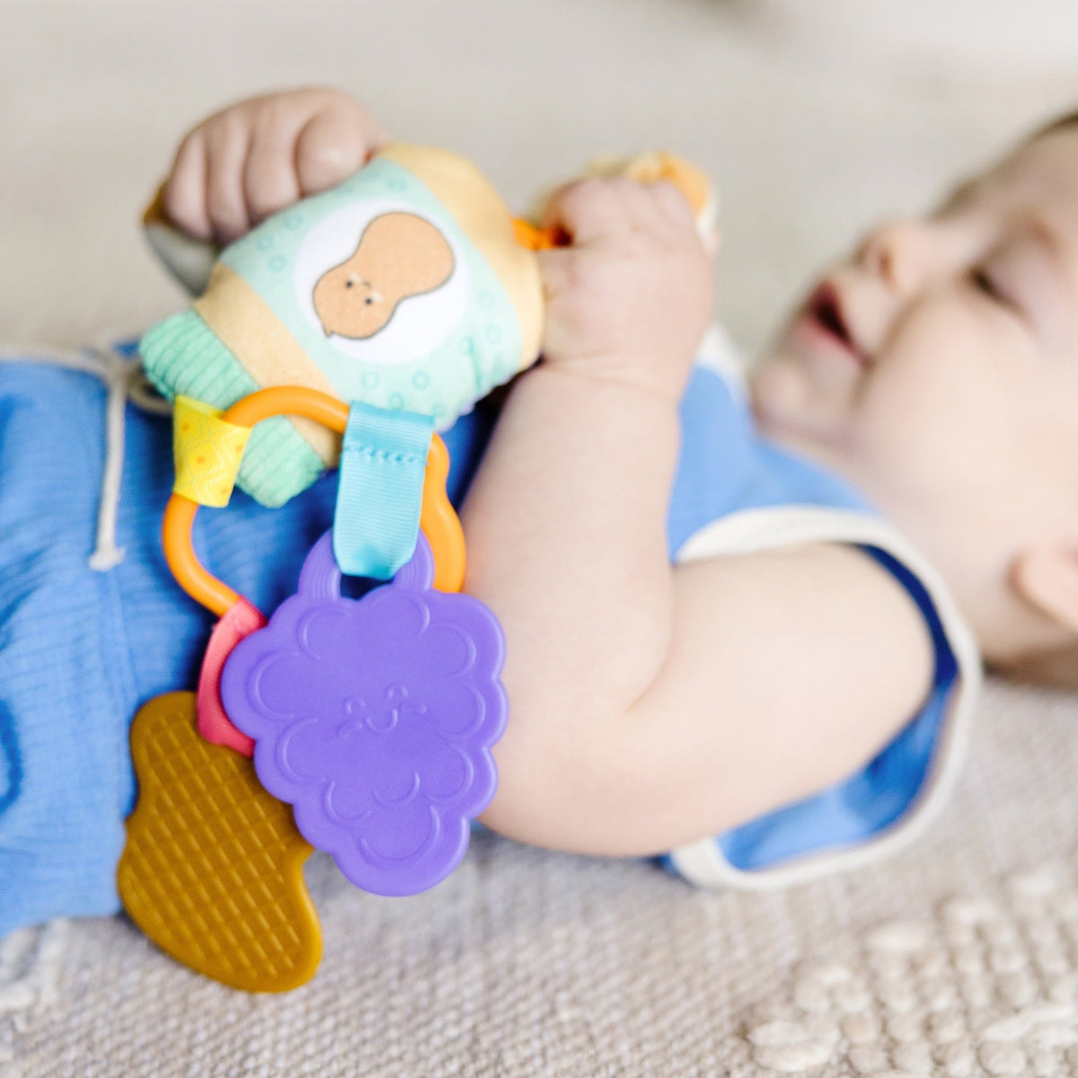 Melissa & Doug Multi-Sensory PB&J Take-Along Clip-On Infant Toy