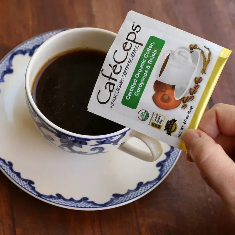California Gold Nutrition, CafeCeps, Certified Organic Instant Coffee with Full-Spectrum, Organic Cordyceps and Reishi Mushroom Powder, 3.5 oz (100 g)