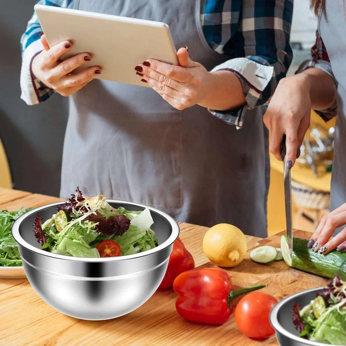 Stainless Steel Mixing Bowls Set, TINANA 6 Pack Mixing Bowls with Lids, Metal Nesting Storage Bowls for Kitchen, 4.5/3/2.5/2/1.5/0.75QT, Great for Prep, Baking, Serving, Khaki