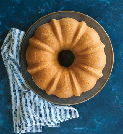 Nordic Ware Proform 12 Cup Nonstick Formed Aluminum Bundt Cake Pan