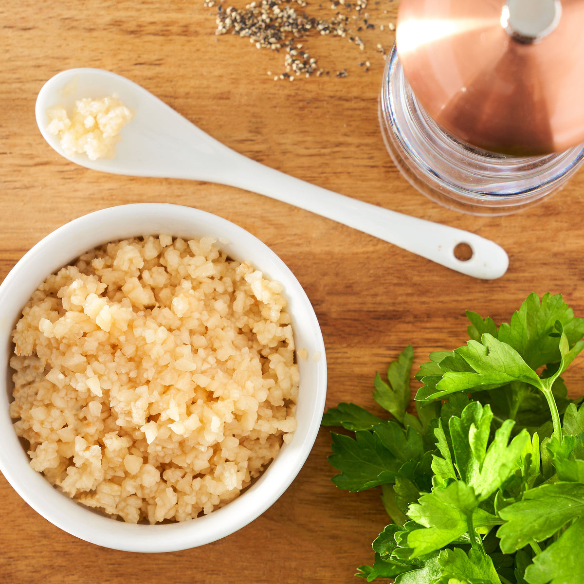 Great Value Minced Garlic in Water, 8 oz Jar