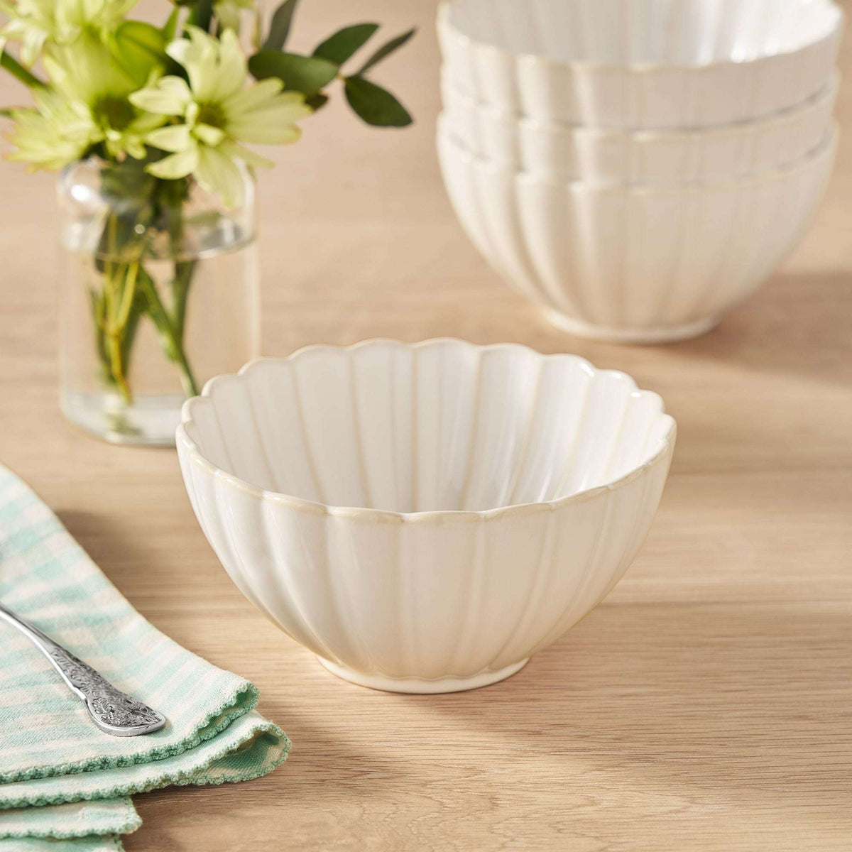 The Pioneer Woman Colette Stoneware Cereal Bowl, Cream