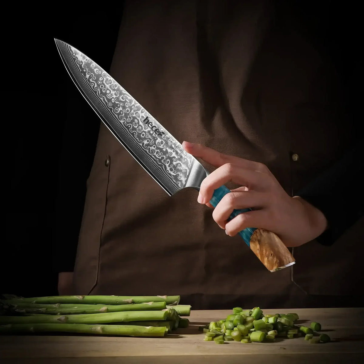 Hecef 8-Inch Chef Knife, Japanese Damascus Steel Blade with Resin Handle