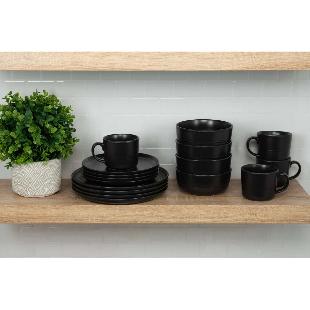 10 Strawberry Street Double Line 16 Piece Dinnerware Set, Matte Black