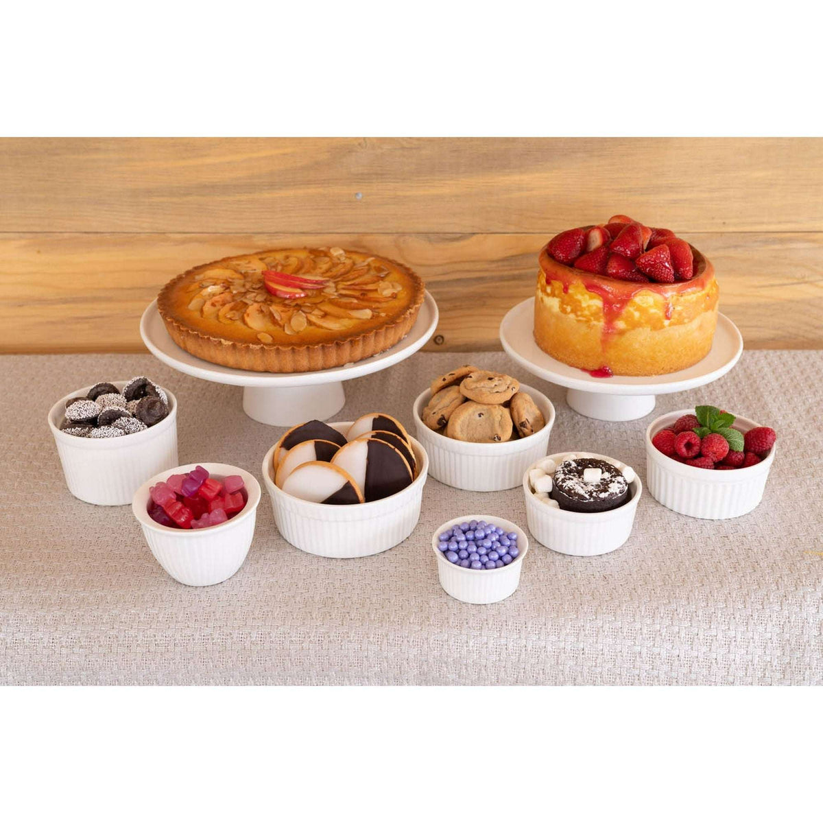 10 Strawberry Street 2 Piece Cake Stand Set, White