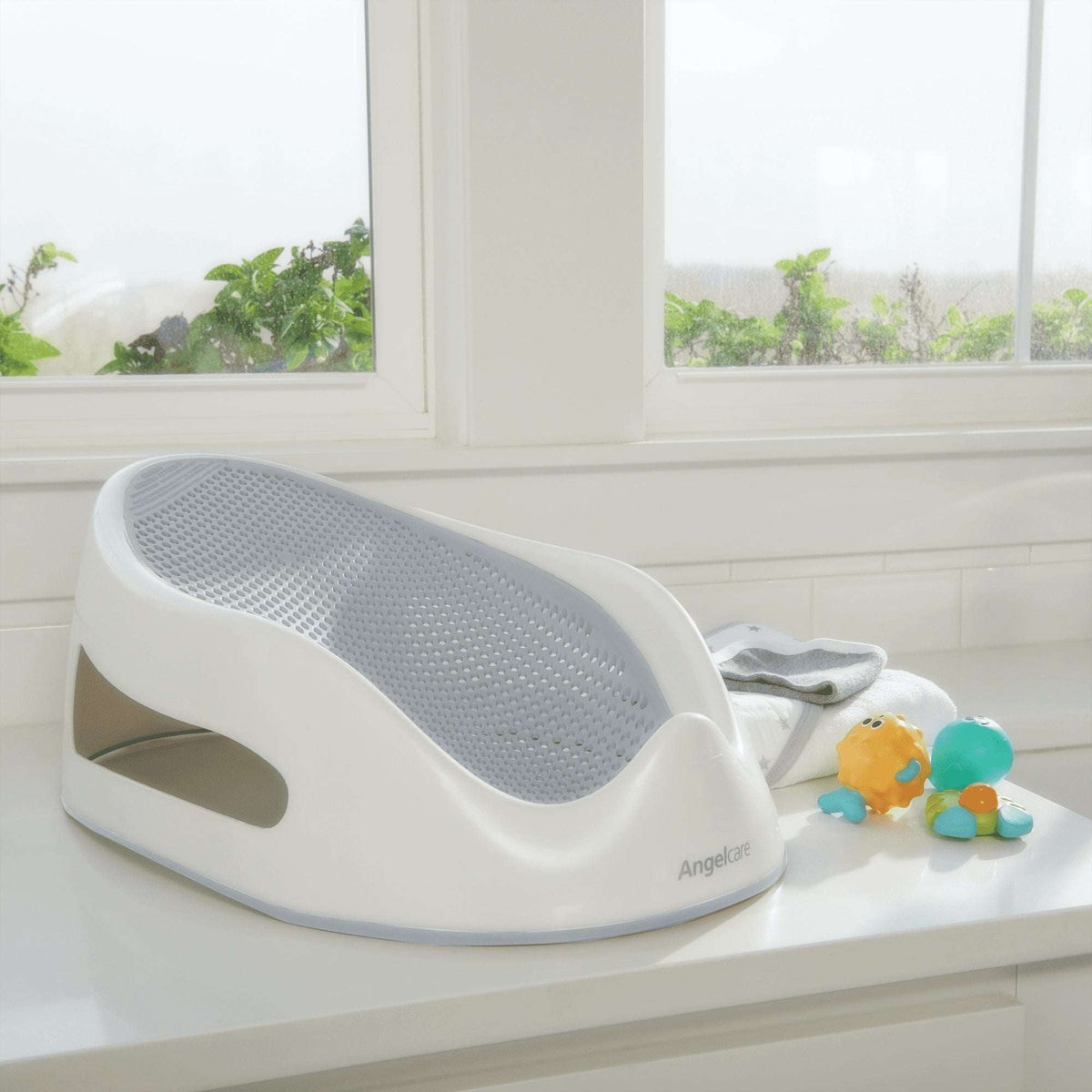 Angelcare Baby Bath Support, Ideal for Babies Less than 6 Months Old, Unisex, 1 Count