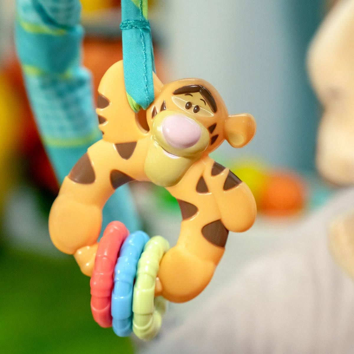 Bright Starts Disney Baby Winnie the Pooh Dots & Hunny Pots Baby Bouncer Vibrating Infant Seat