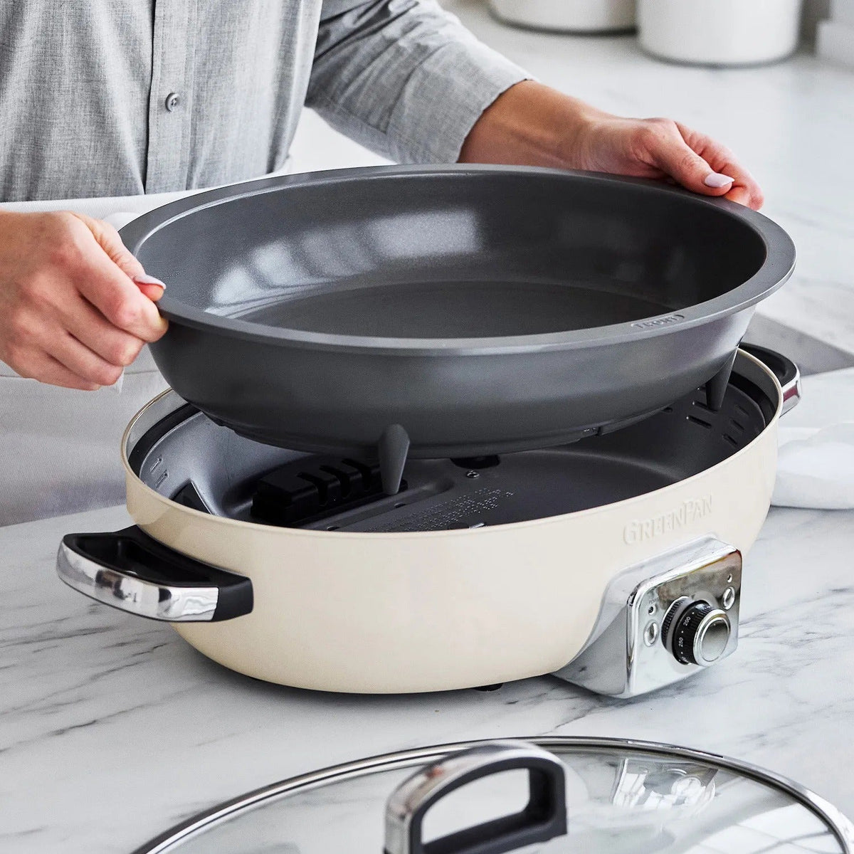 GreenPan Elite Ceramic Nonstick Oval Electric Skillet, 5.5 qt.