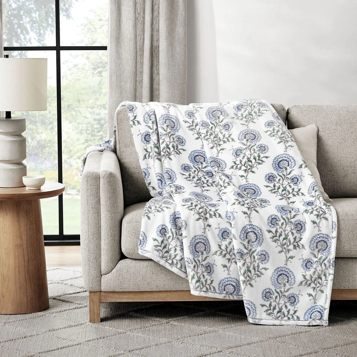 Member's Mark Seasonal Lounge Throw, 60"x70"