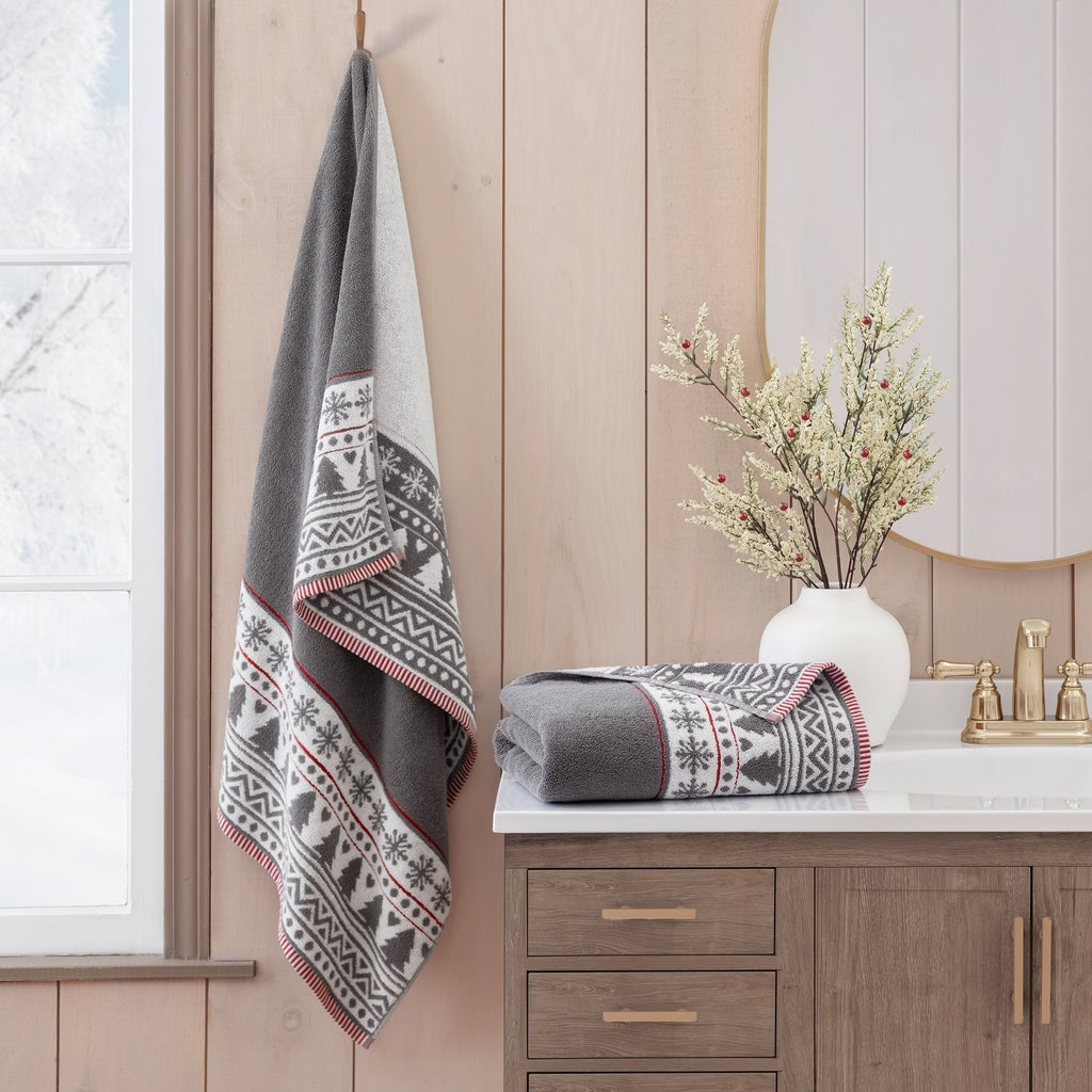 Holiday Market Bath Towels, 2-pack