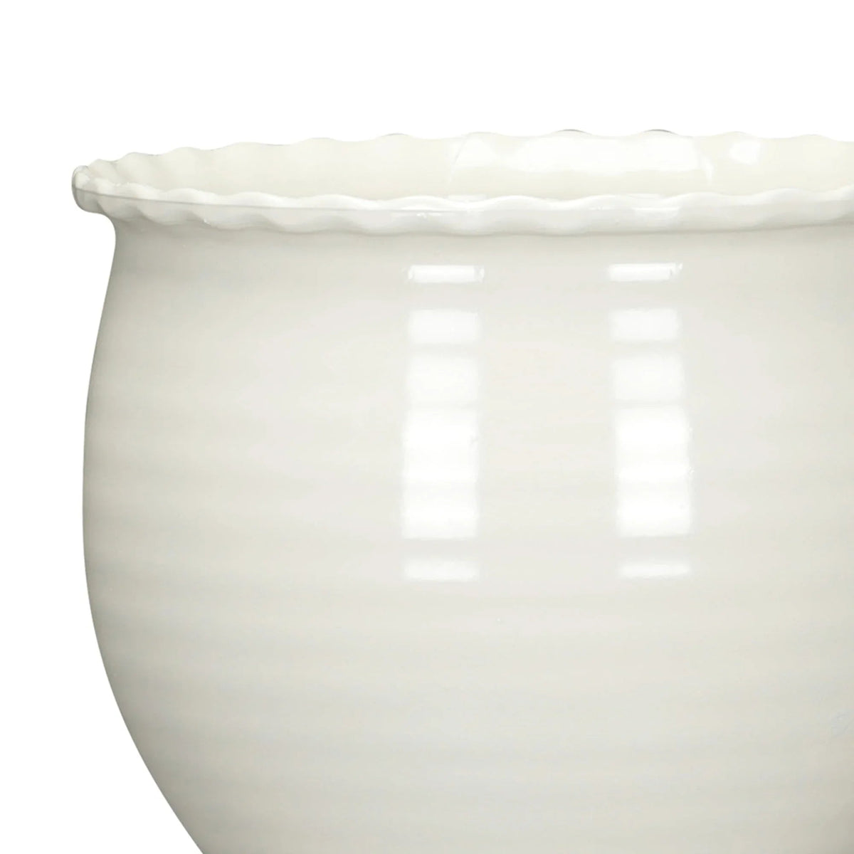 Mainstays Brooke Round Vanilla Dream 100% Recycled Resin Planter