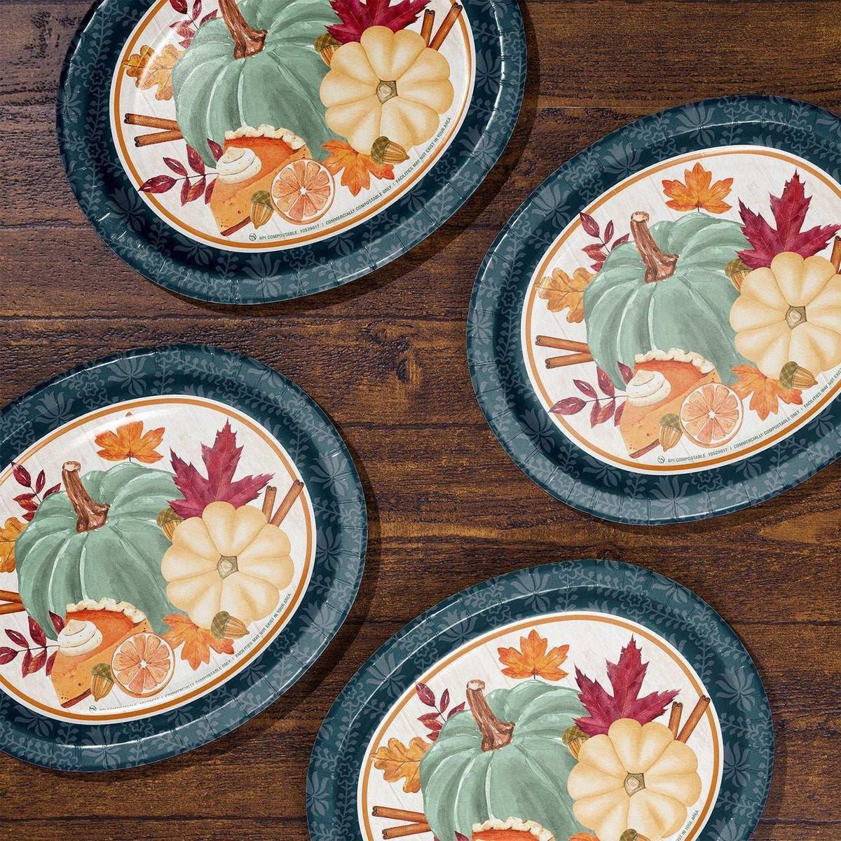 Member’s Mark Thanksgiving Oval Paper Plates, 10" x 12", 50 Count