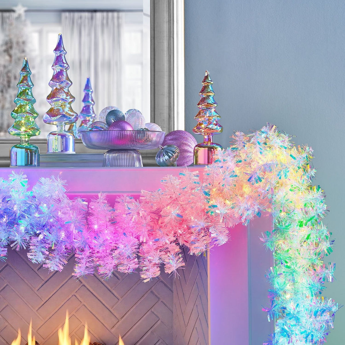 Member's Mark 9' Pre-Lit Color Changing Tinsel Garland