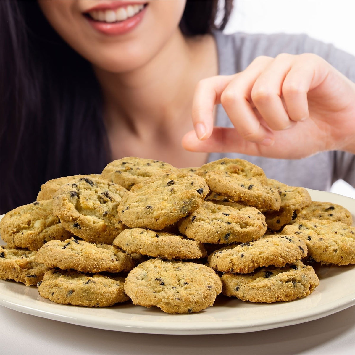 Member's Mark Lemon Blueberry Cookie Thins, 16 oz.