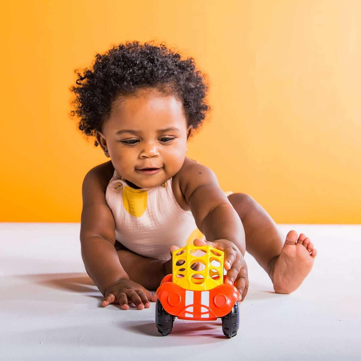 Oball Easy Grasp Rattle & Roll BPA-Free Push Car Infant Crawling Toy, 1 Pack, Red, Unisex