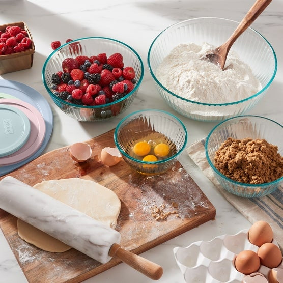 Pyrex 8-piece Glass Mixing Bowls with Lids