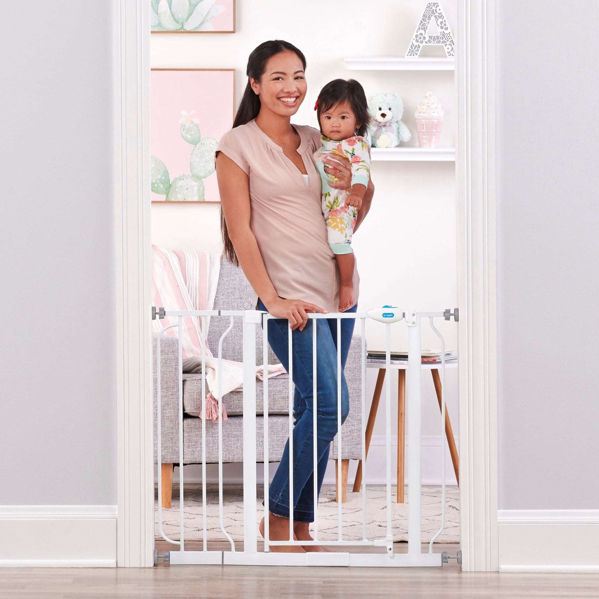 Regalo Extra Wide Walk-Through Baby Gate with Door, 29.5-38.5 in, White, Ages 6-24 Months