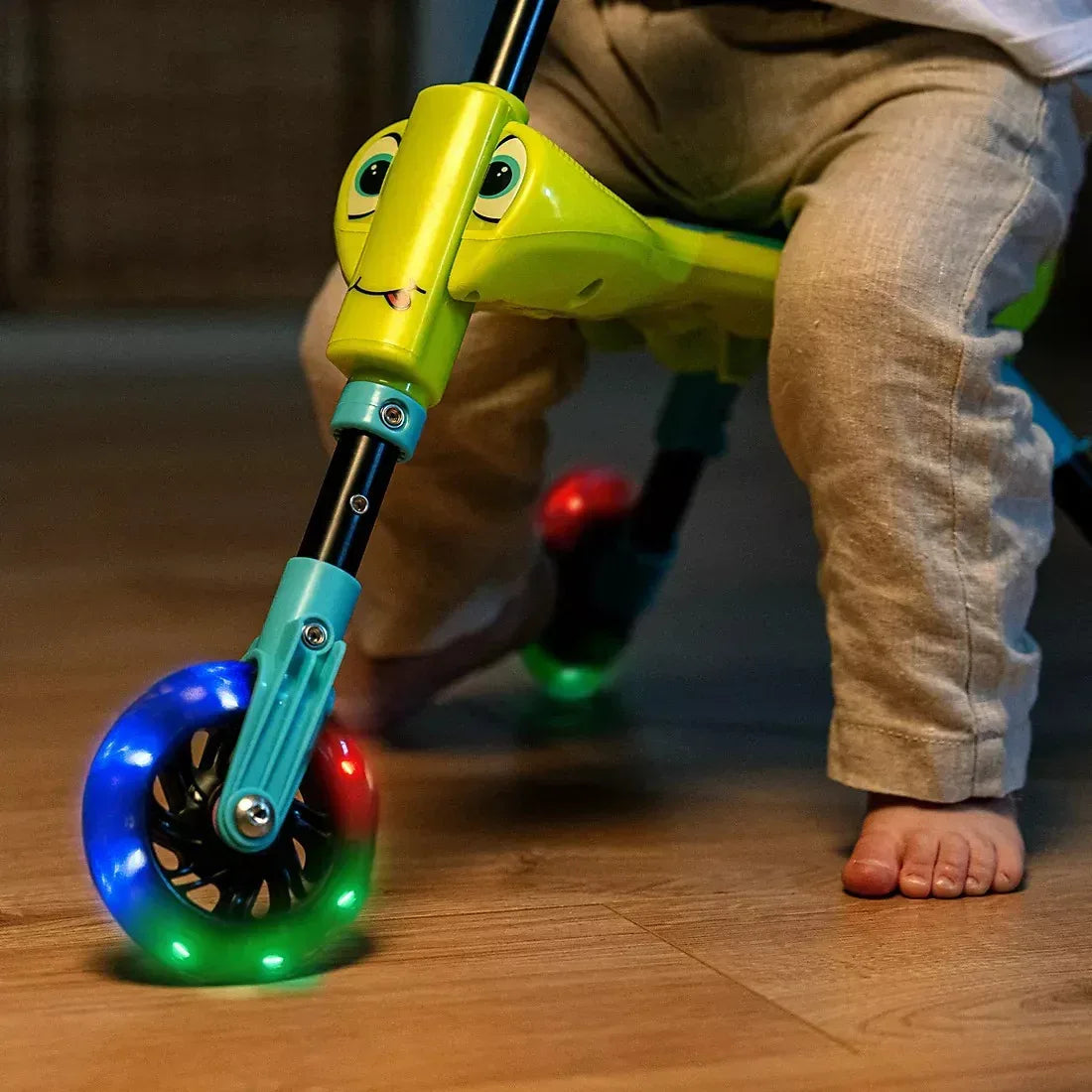 Scuttlebug Foldable 3 Wheel Trike with LED Light, Yellow
