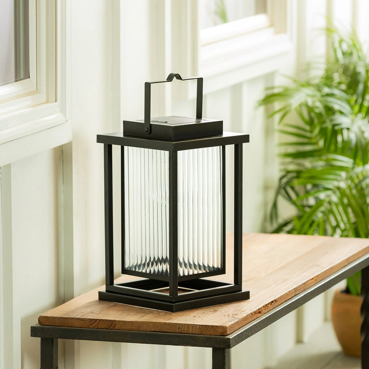 Solar LED Revere Lantern