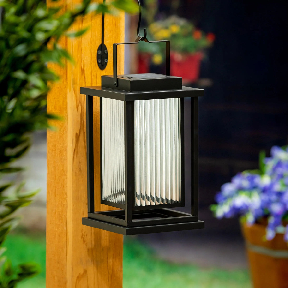Solar LED Revere Lantern