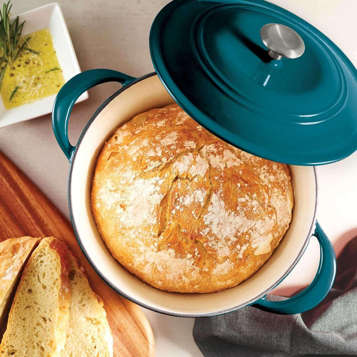 Tramontina Enameled Cast Iron 7-Quart Covered round Dutch Oven (Assorted Colors)