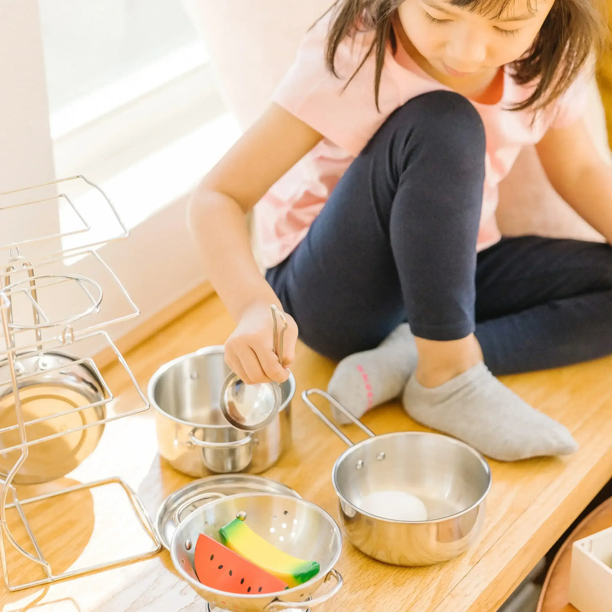 Melissa & Doug Stainless Steel Pots and Pans Pretend Play Kitchen Set for Kids with Wooden Utensils (8 Pcs)