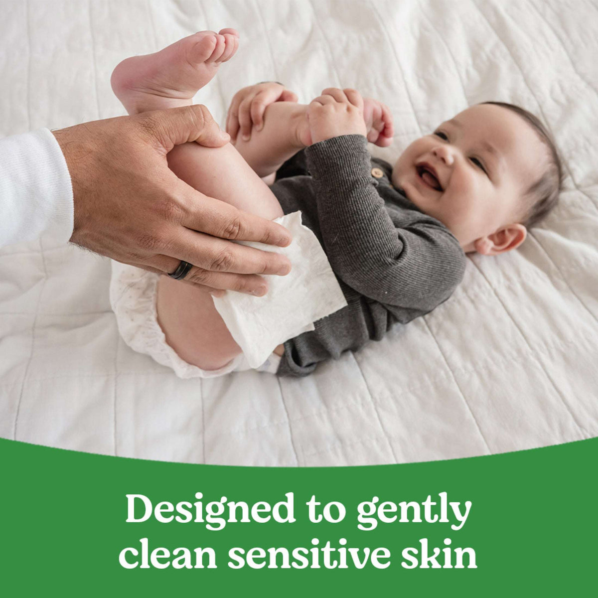 Huggies Natural Care Sensitive Baby Wipes, Unscented, 1 Soft Pack (16 Wipes Total) (Select for More)