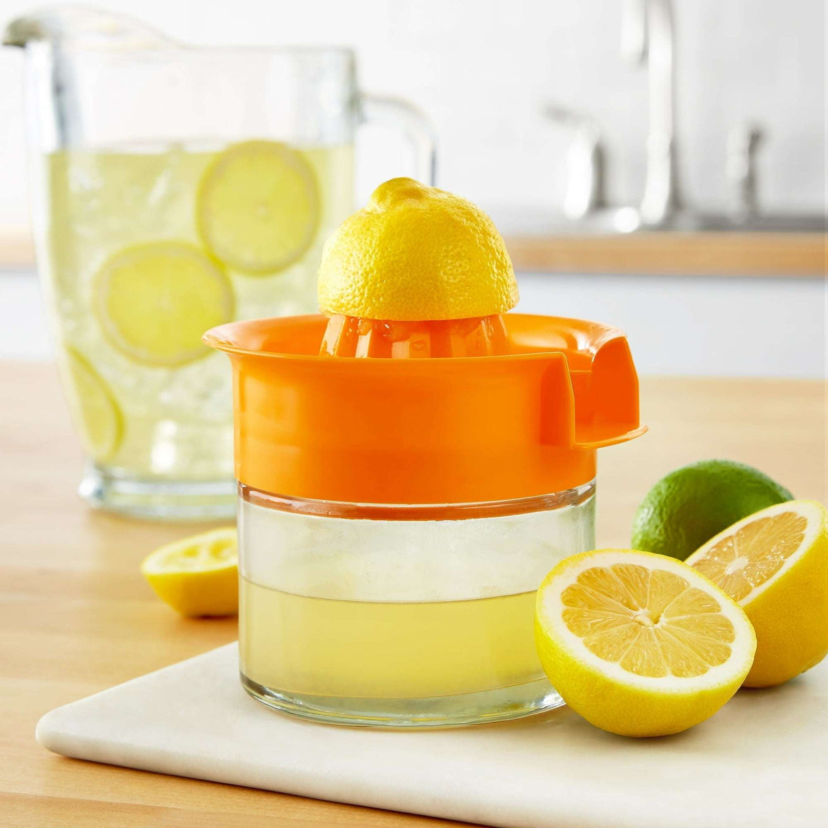 Mainstays 10 Ounce Citrus Juicer Easy Screw Top Glass and Plastic Dishwasher Safe Orange