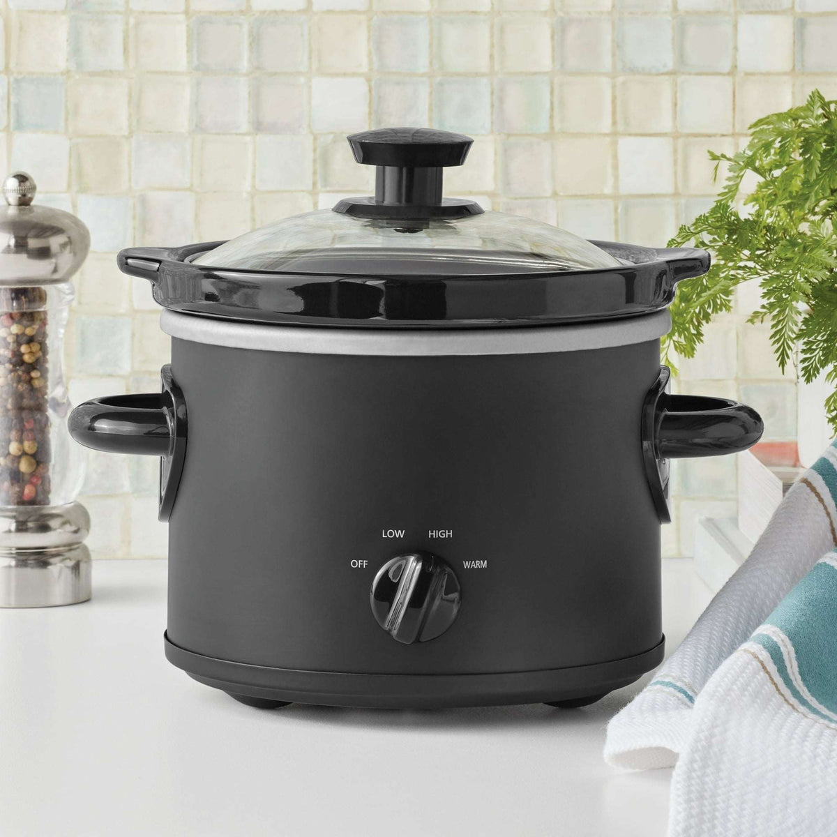 Mainstays 2 Quart Manual Slow Cooker, Durable Matte Black Finish