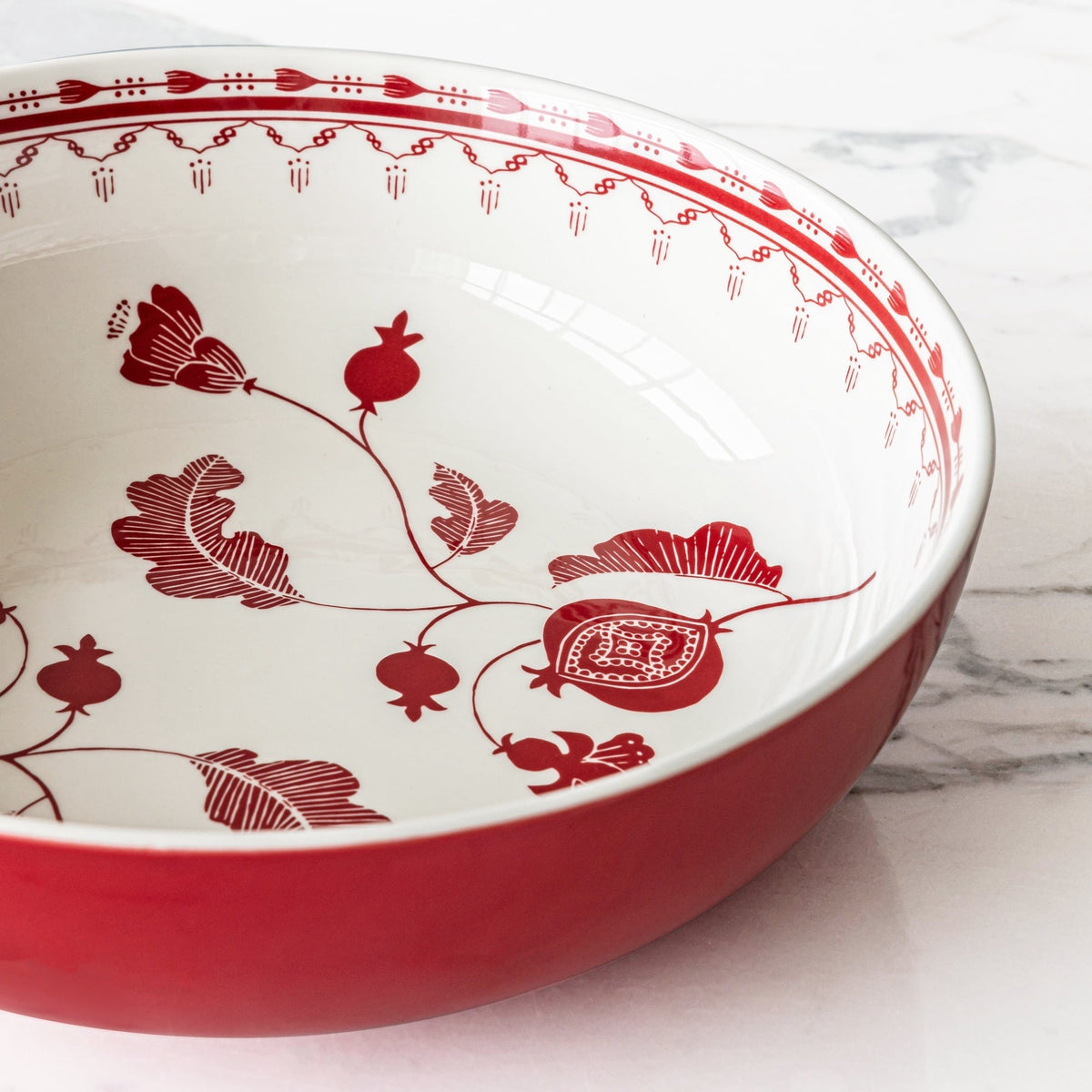 Sofia Home Red Stoneware Serve Bowl
