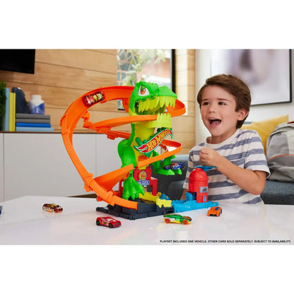 Hot Wheels City T-Rex Blaze Battle Playset & 1:64 Scale Die-Cast Car, Dinosaur Nemesis