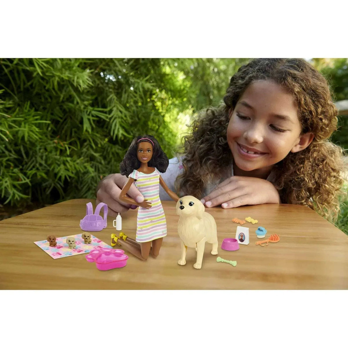 Barbie Pets Doll & Newborn Pups Playset with Mom Dog, 3 Color-Change Puppies & Accessories, Brunette