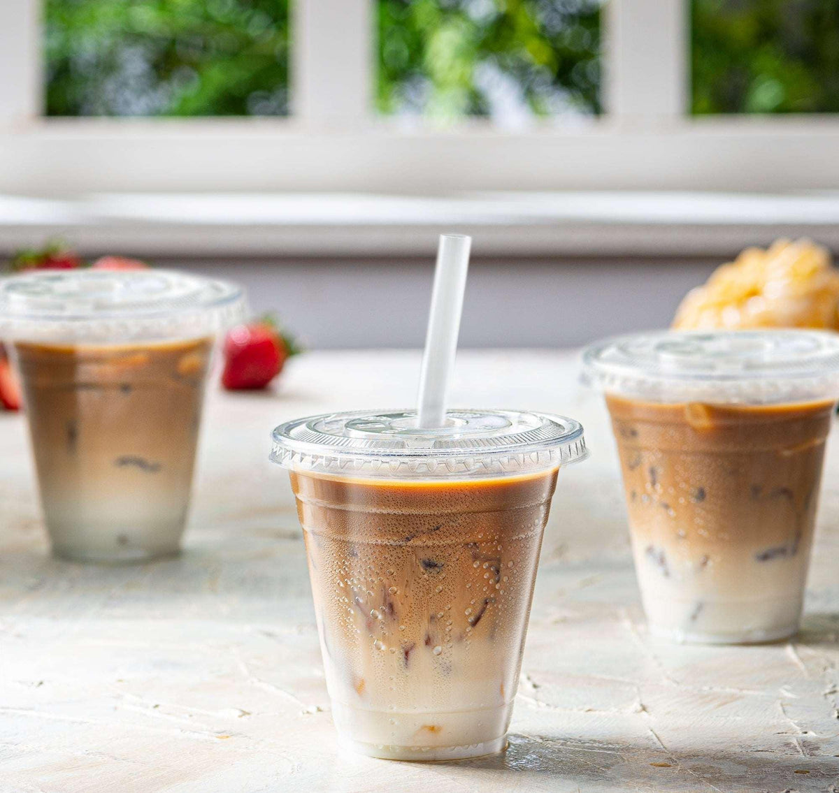 GUSTO Clear Plastic Cups 12 oz Disposable Coffee Cups with Lids, 50-Pack