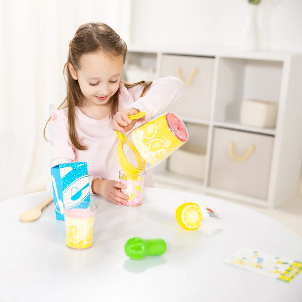 Melissa & Doug Lemonade Pretend Play Food and Drink Toy for Toddlers, Preschoolers, and Kids Ages 3+ - FSC Certified