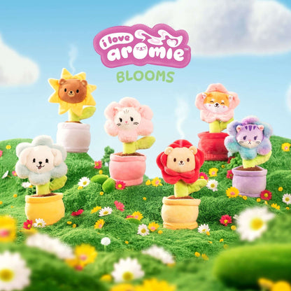 i love aromie™ Posypurr - Hibiscus Scented Flower Plush with Visible Magic Mist. Refillable Fragrance Toy for Kids 4+